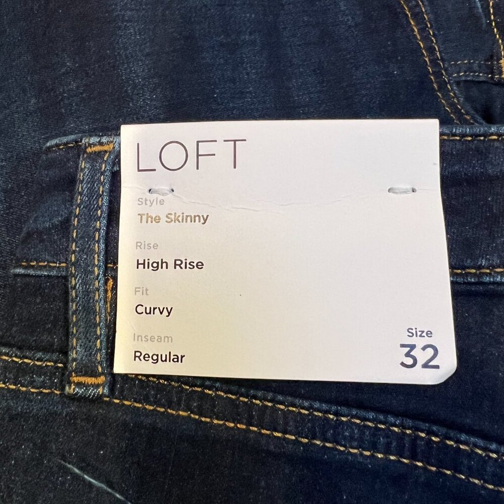 LOFT Curvy High Rise Skinny Blue Jeans in Classic Dark Indigo Wash 32 NWT - Picture 3 of 3
